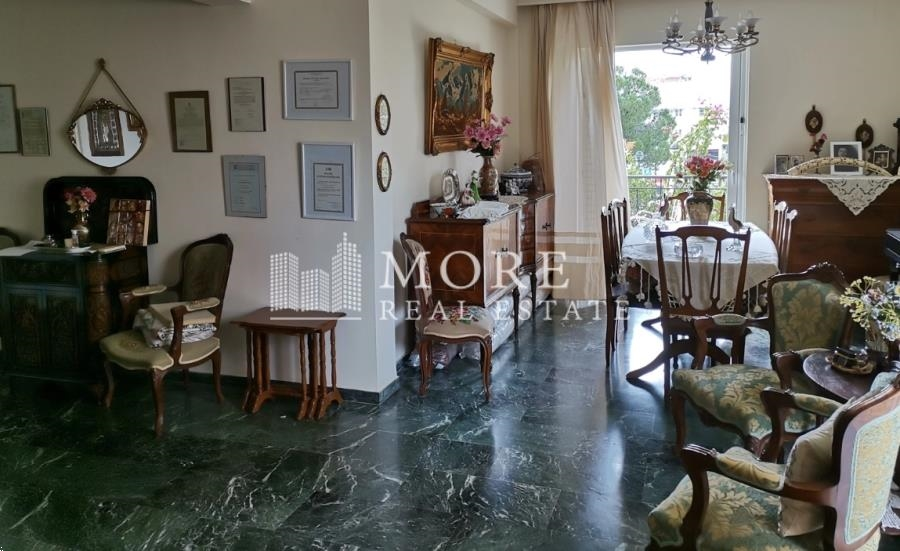(For Sale) Residential Detached house || Athens South/Glyfada - 225 Sq.m, 4 Bedrooms, 800.000€ 