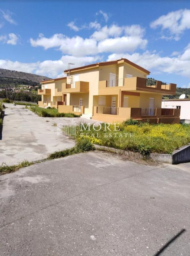 (Προς Πώληση) Κατοικία Μεζονέτα || Ν. Ηρακλείου/Αγία Βαρβάρα - 135 τ.μ, 2 Υ/Δ, 250.000€ 